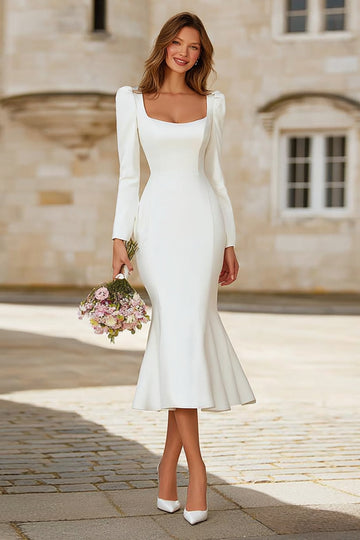 Robe de mariée à manches longues en crêpe sirène à col carré ivoire